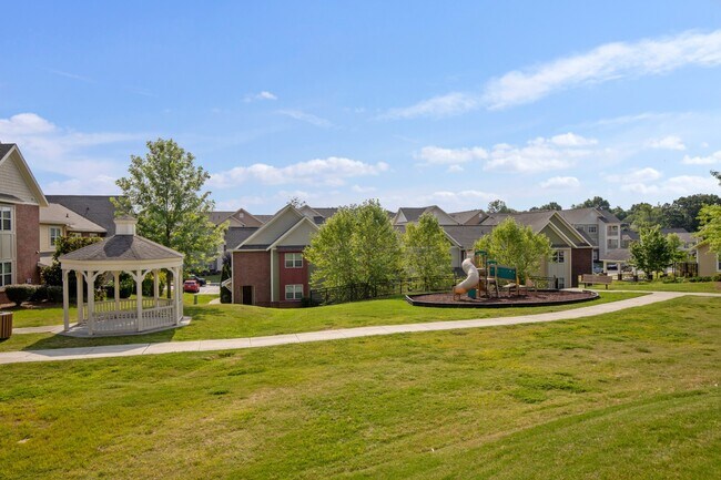 Gorgeous surroundings and green spaces abound. - LS Park Terrace I