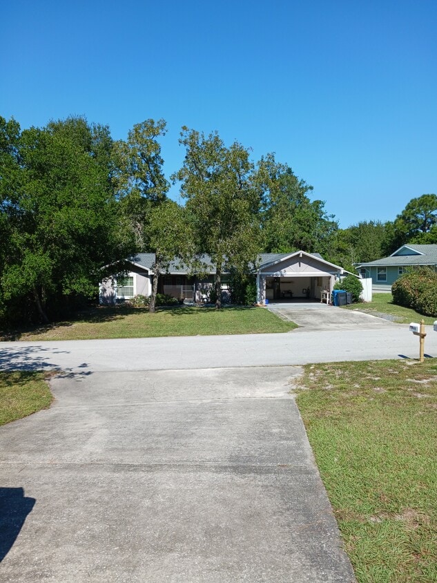 7447 Dundee Way, Weeki Wachee, FL 34613 House Rental in Weeki Wachee
