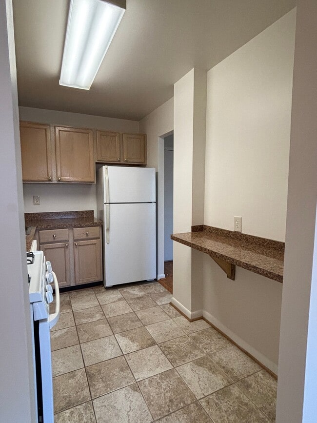 Photo - 4020 Washington Blvd Apartment