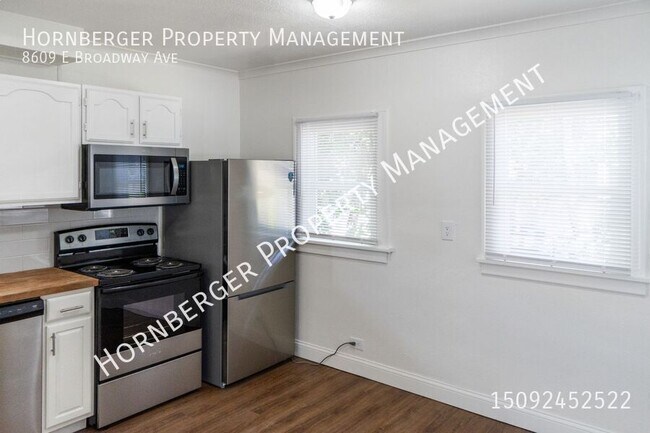 Foto del edificio - 8609 E Broadway Ave