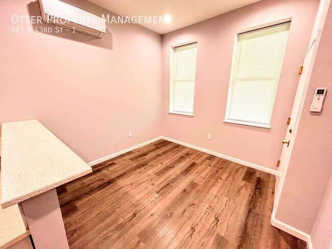 Foto del edificio - 2BR/1BA University City Apt with Private B...