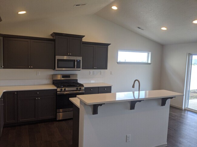 Foto del edificio - 617 W Brundage Way