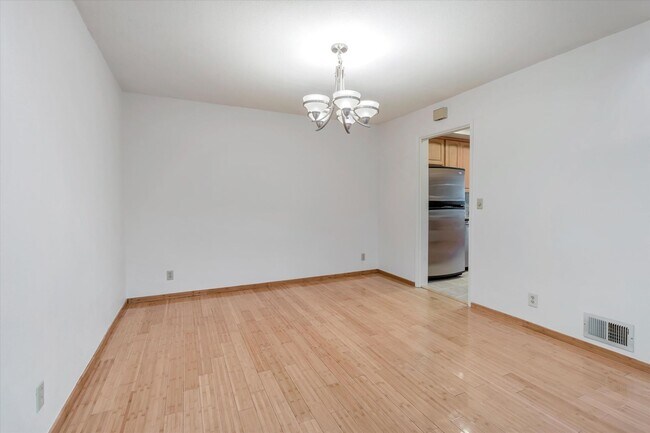 Building Photo - 20631 Oak Creek Ln