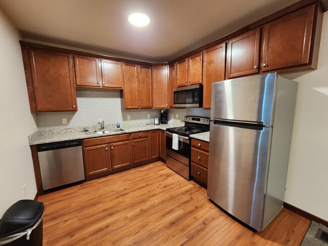Building Photo - 18 E Kansas City St