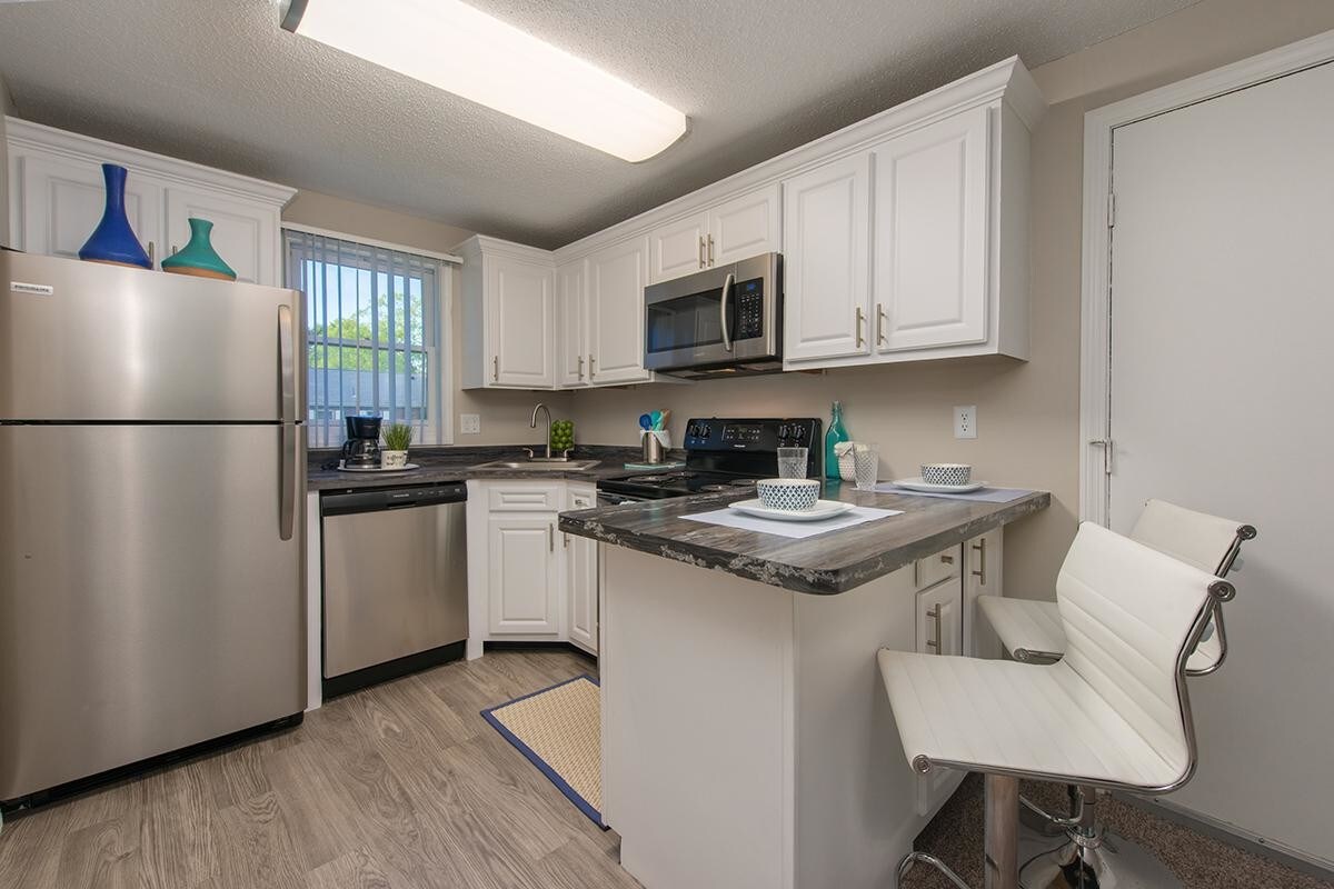 Sugarloaf Estates 28 River Rd Sunderland, MA