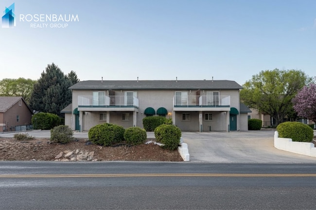 Building Photo - 2-Bedroom, 1.5-Bath Two-Story First-Floor Apartment in a 4-Plex with Mountain Views