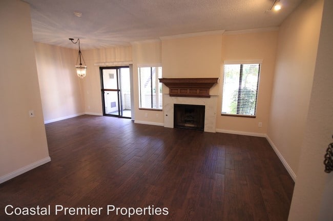 Building Photo - 942 Lupine Hills Dr
