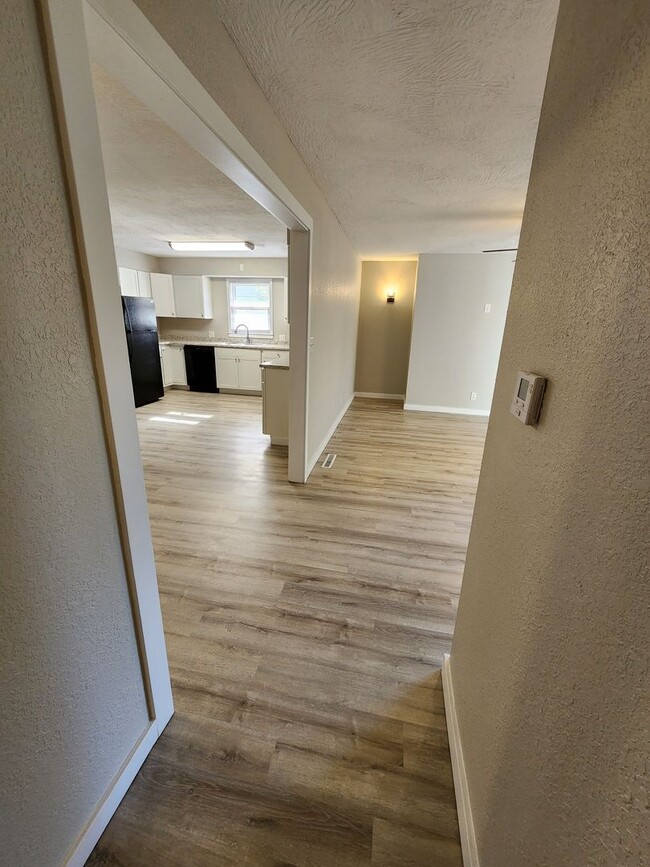 Building Photo - Spacious 4-Bedroom, 1.5-Bathroom Home AVAI...