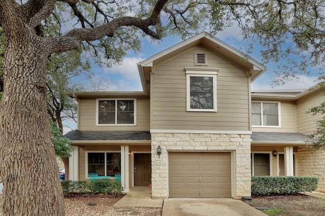 Building Photo - 4501 Whispering Valley Dr