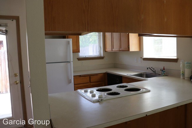 Foto del edificio - 2222-2238 SE 44th Ave