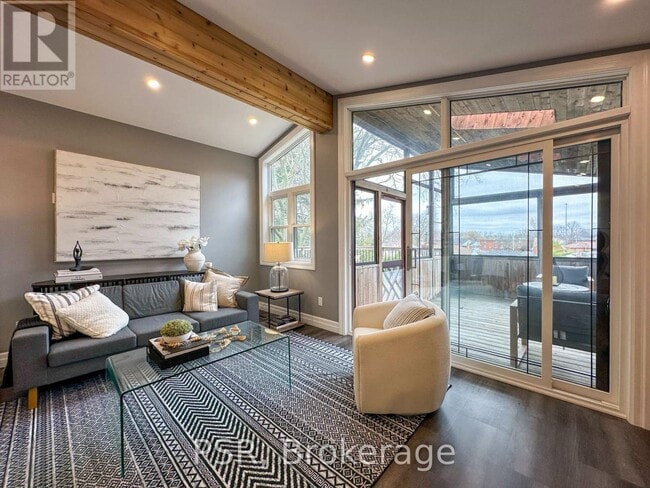 Building Photo - 68 Fairmount Rd