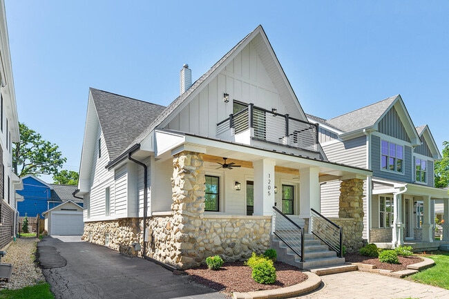 Building Photo - 1205 Curtiss St