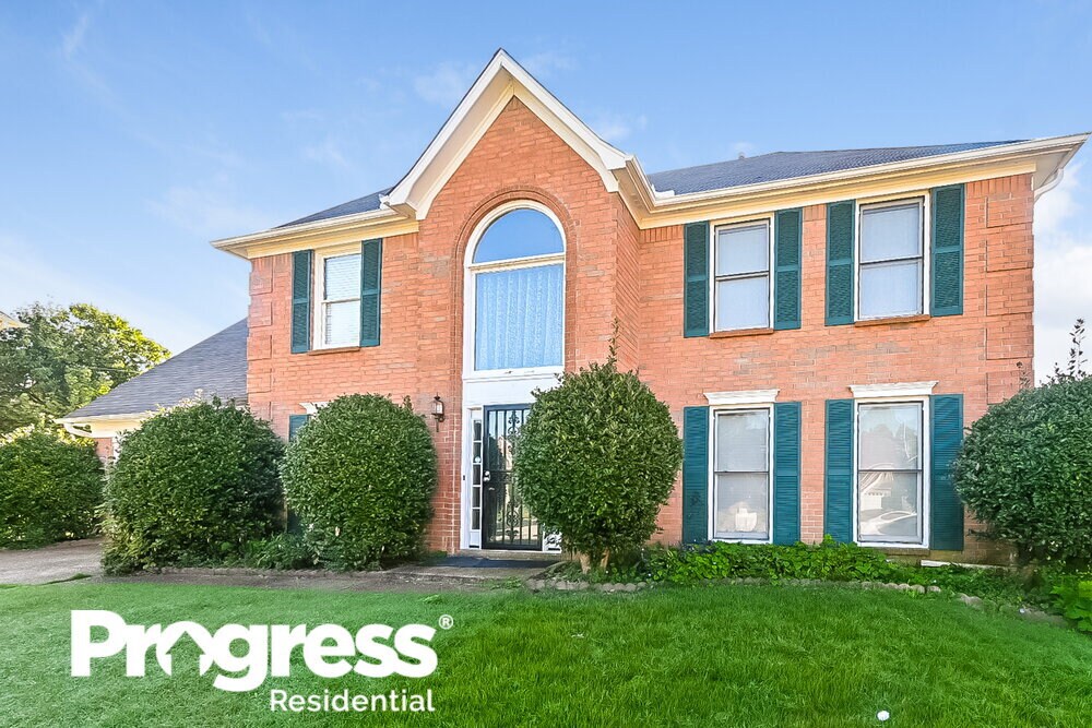 8819 Lindstrom Cove, Memphis, TN 38016 House for Rent in Memphis, TN