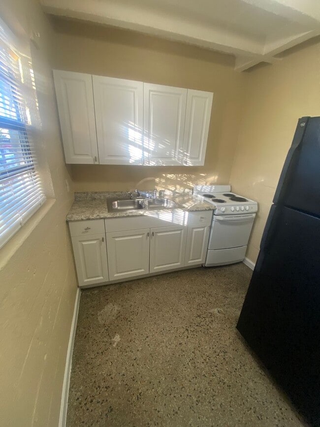 Building Photo - 2723-2723 Georgia Ave