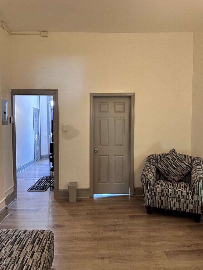 Foto del edificio - 768 Greene Ave