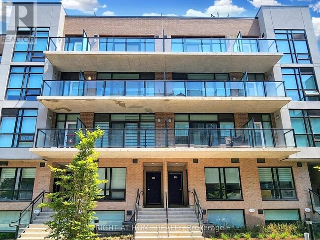 Building Photo - 851 Sheppard Ave W
