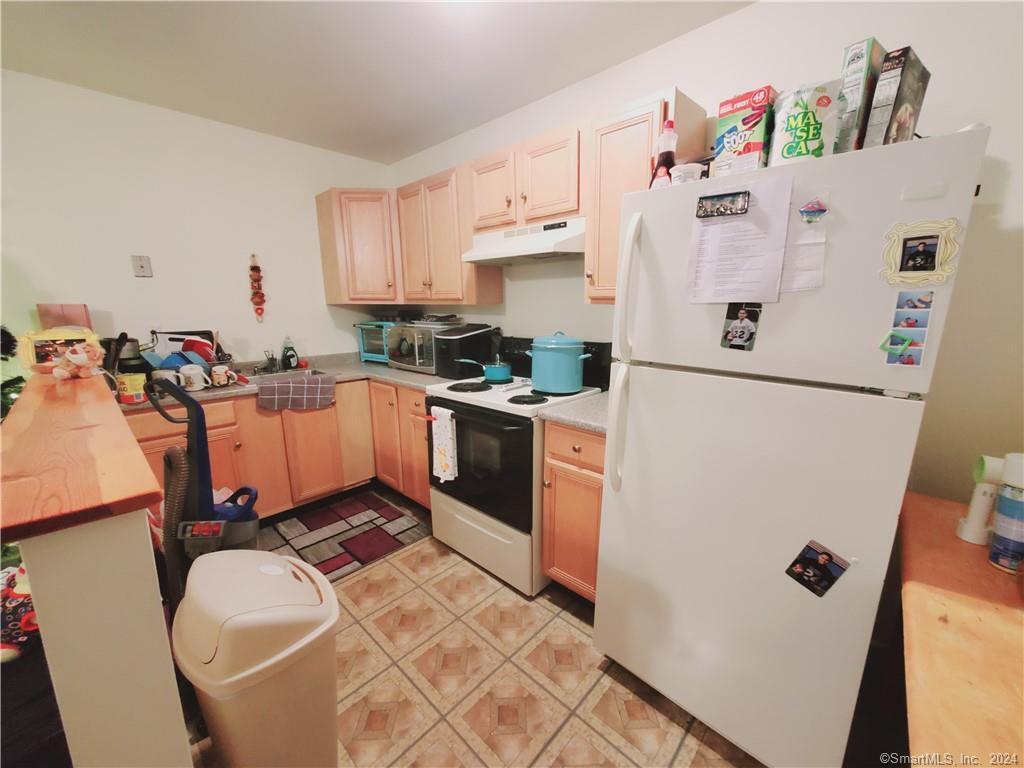 Primary Photo - 105 Avery St