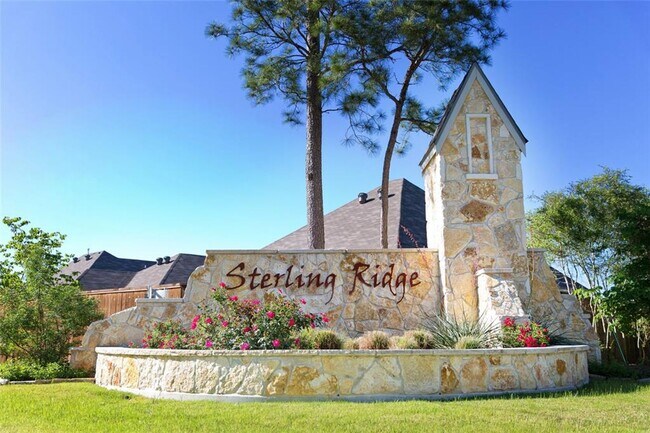 Foto del edificio - 4 Bedroom- Like New Home in Sterling Ridge...