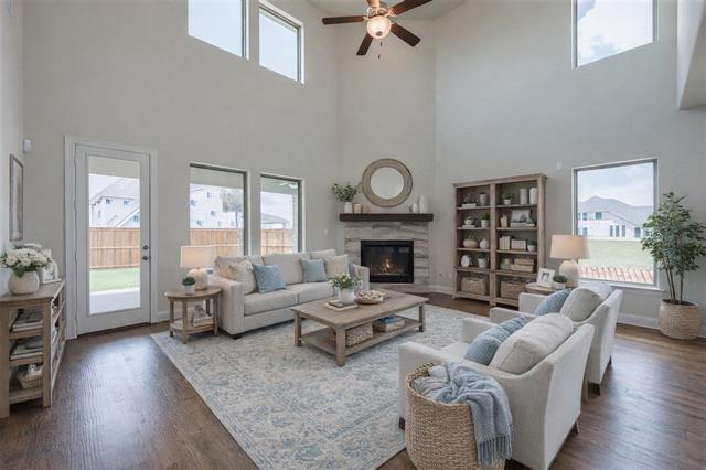 Foto del edificio - 703 Thoroughbred Ave