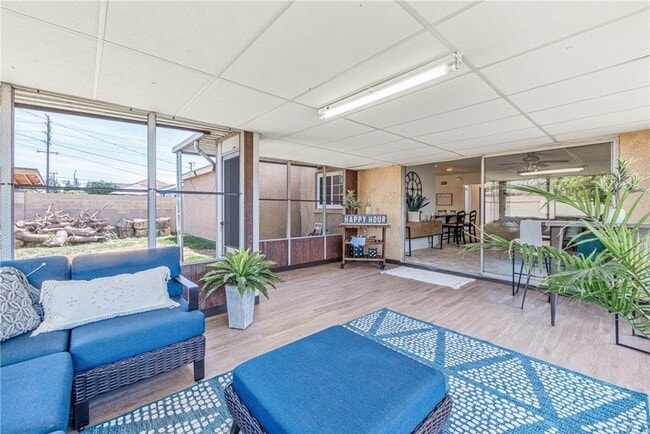Building Photo - 10474 Lorinda Ave