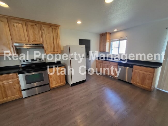 Building Photo - Eagle Mountain Home