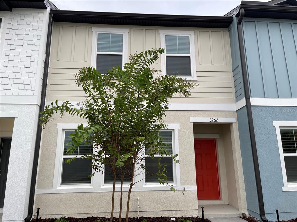 Foto principal - 3262 Azolla St