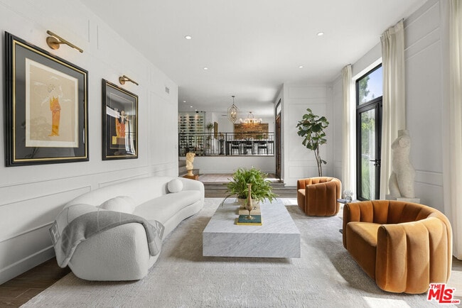 Building Photo - 1739 San Ysidro Dr