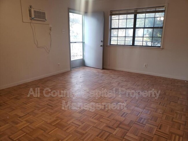 Foto del edificio - 609 Bissonet Ln