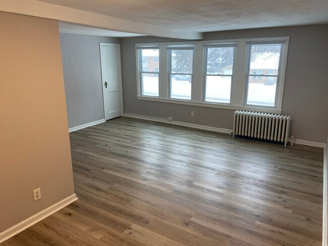 Building Photo - 6935 Nicollet Ave