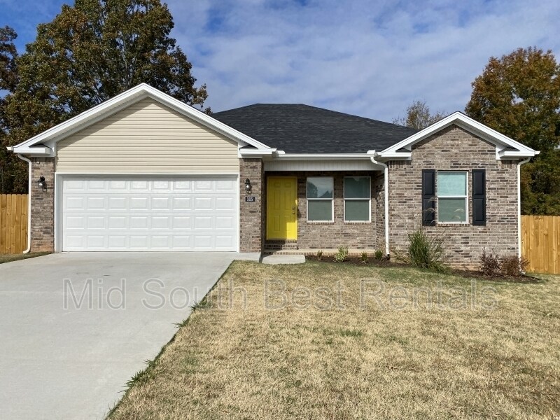 Primary Photo - 305 Sparrow Rd