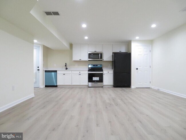 Building Photo - 15609 Oursler Rd