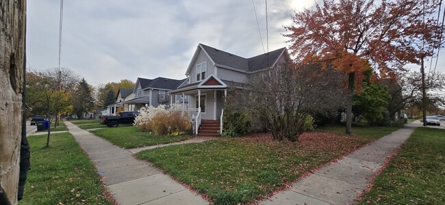 Foto del edificio - 303 E McKinley St