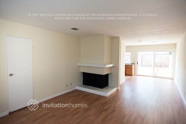 Building Photo - 120 Lainey Ct