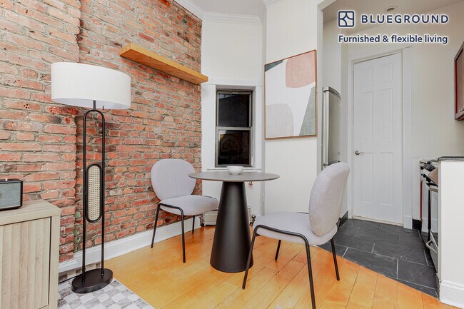 Foto del edificio - 118 Christopher St