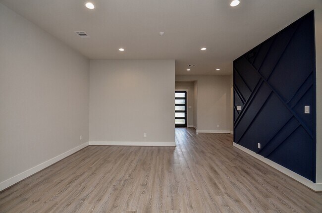 Foto del edificio - 3506 Gore Creek Dr