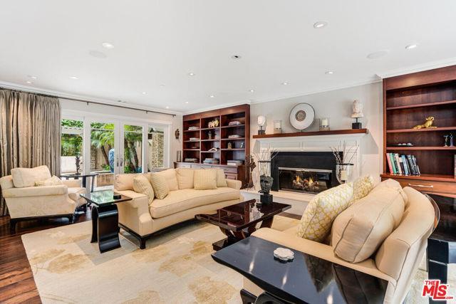 Foto del edificio - 17965 Surfview Ln