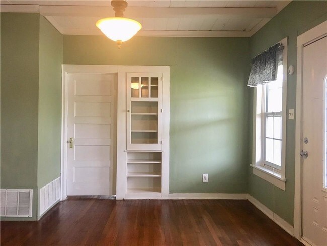 Foto del edificio - 131 Dell St