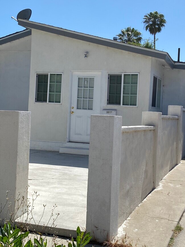Building Photo - 3017 Sentney Ave