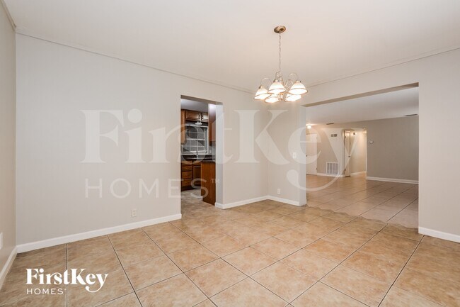 Foto del edificio - 1407 Chilean Ln