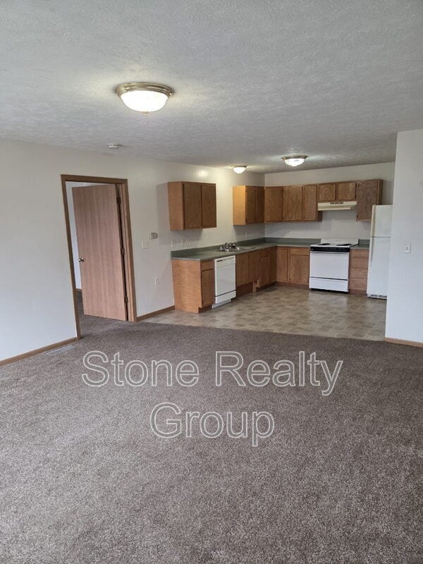 Building Photo - 651 N 25th St