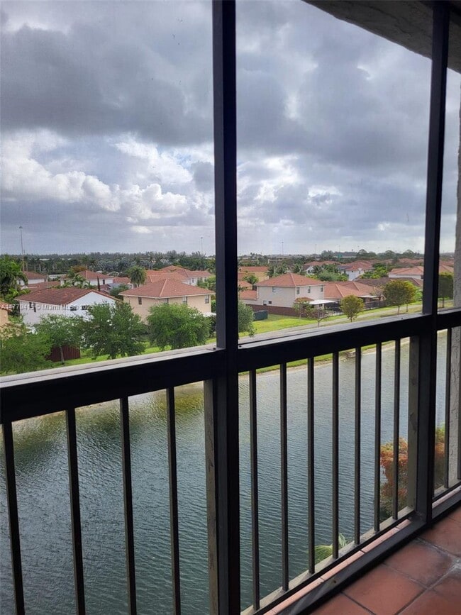 Foto del edificio - 10155 NW 9th Street Cir