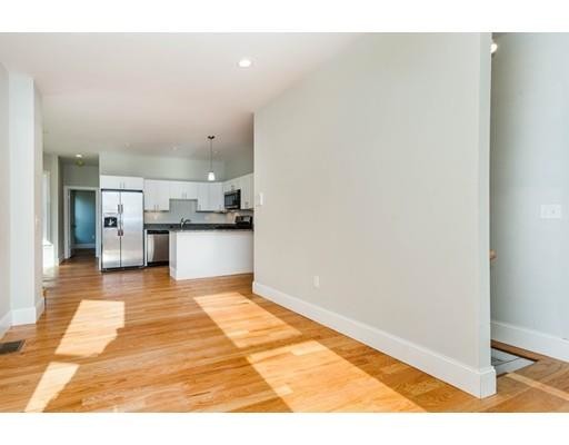 Foto del edificio - 218 Ashmont St