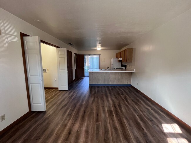 Building Photo - 115 Watertower Ct