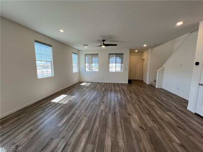 Building Photo - 3439 Costa Caparica Ln