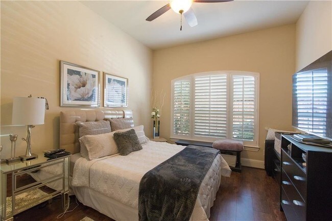 Foto del edificio - 9107 Cochran Bluff Ln