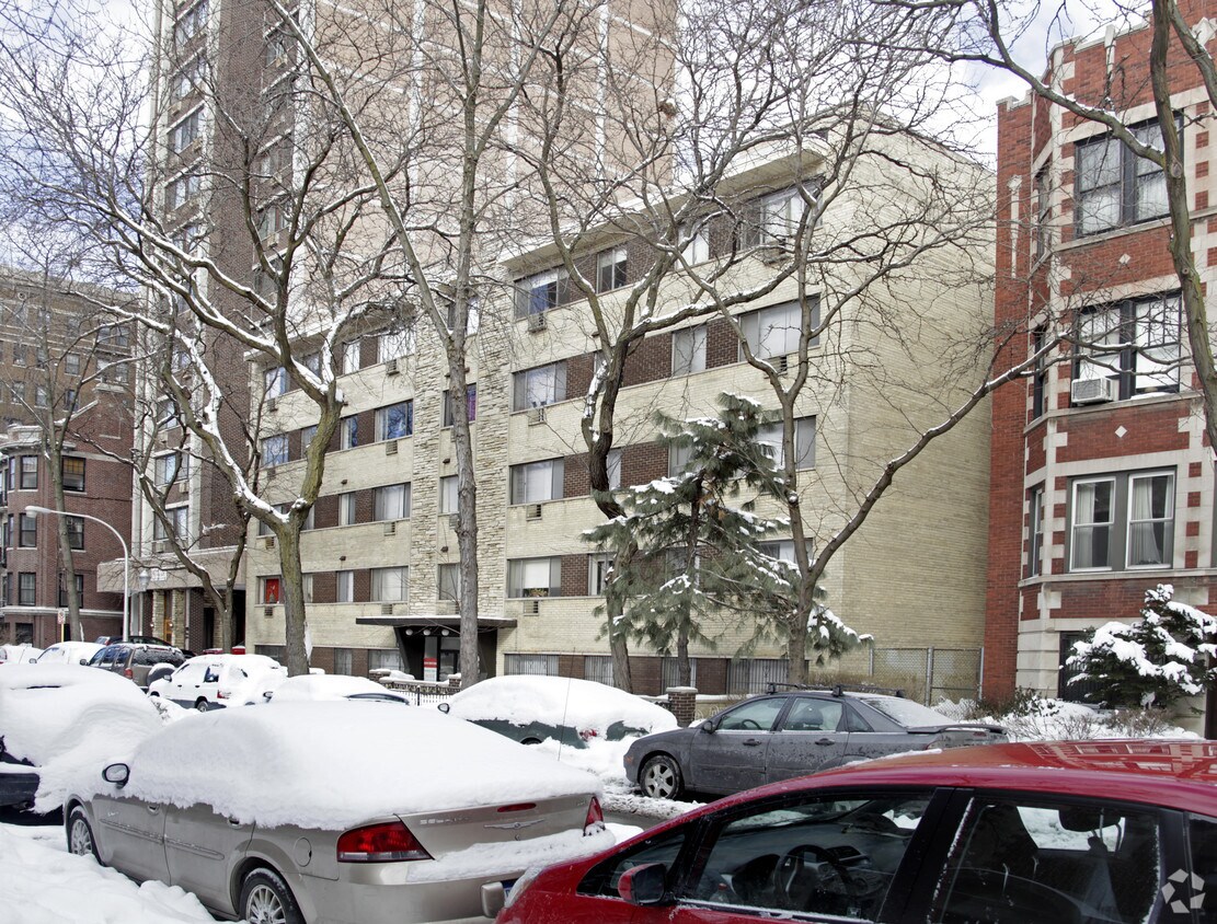 Building Photo - Briar Apartments