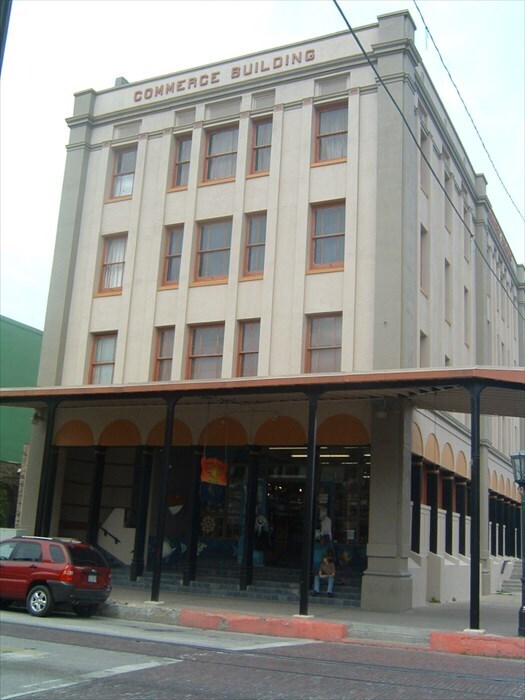 Foto del edificio - 2104 Strand St