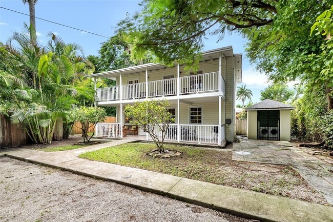 Foto del edificio - 1826 NW S River Dr