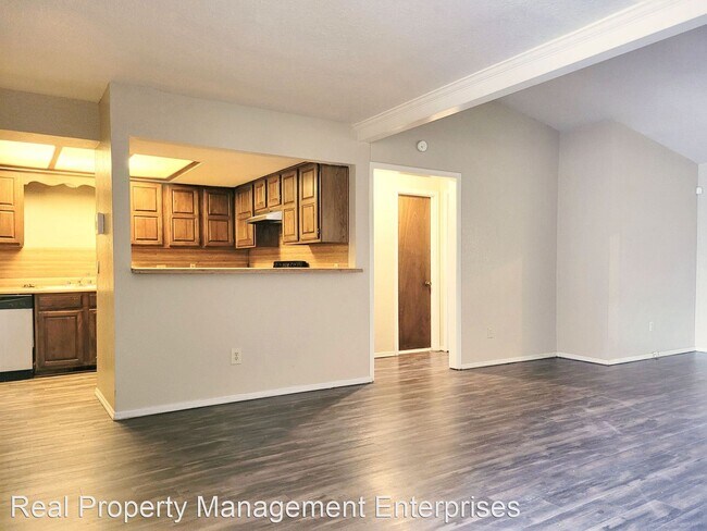 Building Photo - 2 br, 2 bath House - 434 NE 115th St