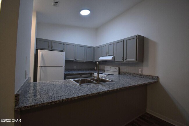 Foto del edificio - 8131 Sunset Ave